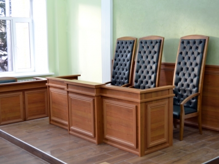 Мебель для зала судебных заседаний